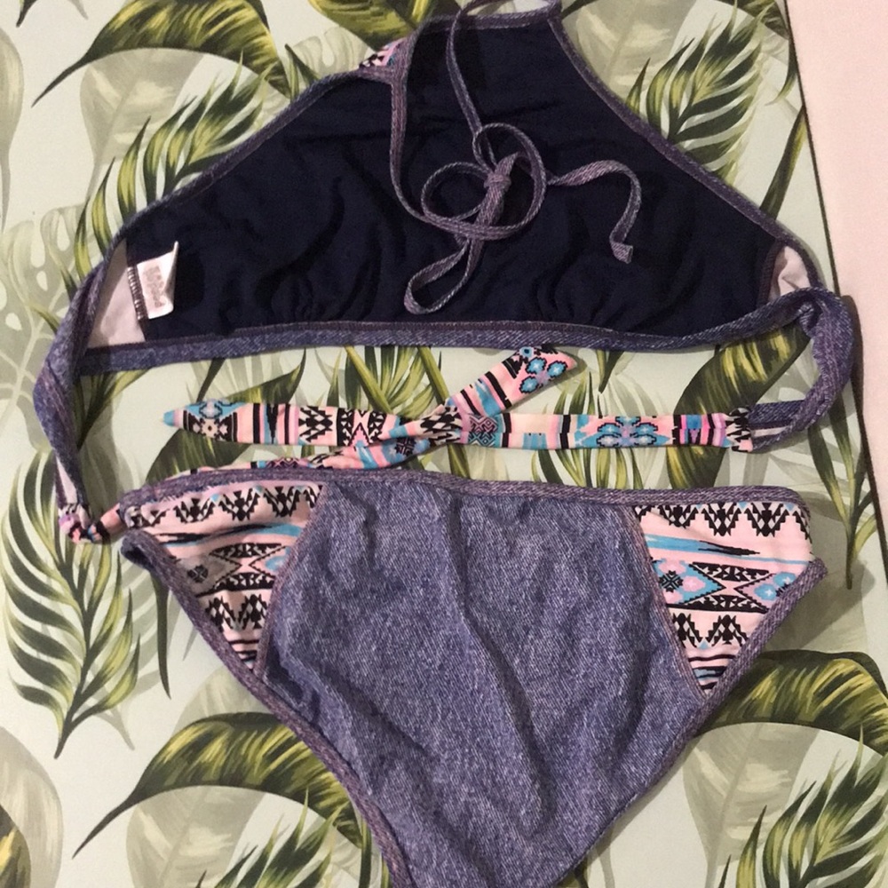 bikini set - Picture 3 of 3